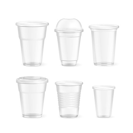 Пластмасова чаша